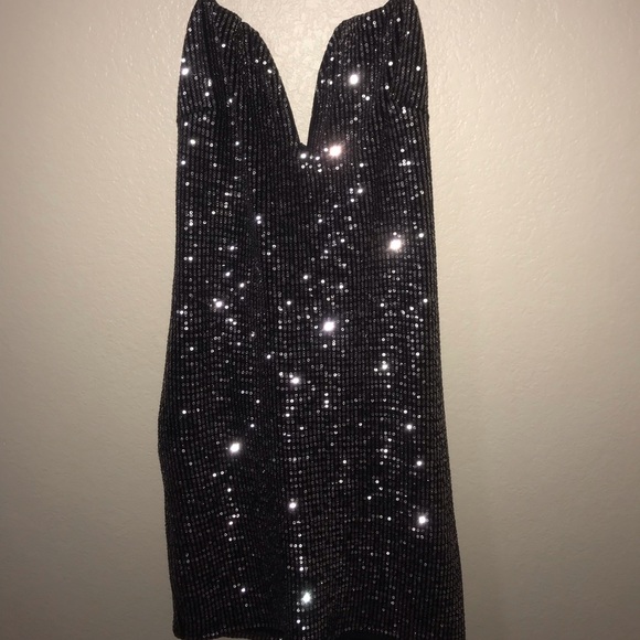 Windsor Dresses & Skirts - SPARKLES,fitting & super sexy! - strap included